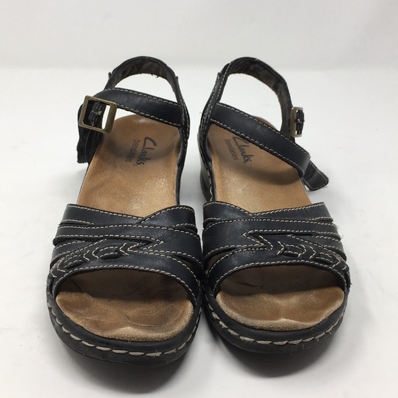 clarks black sandals size 5